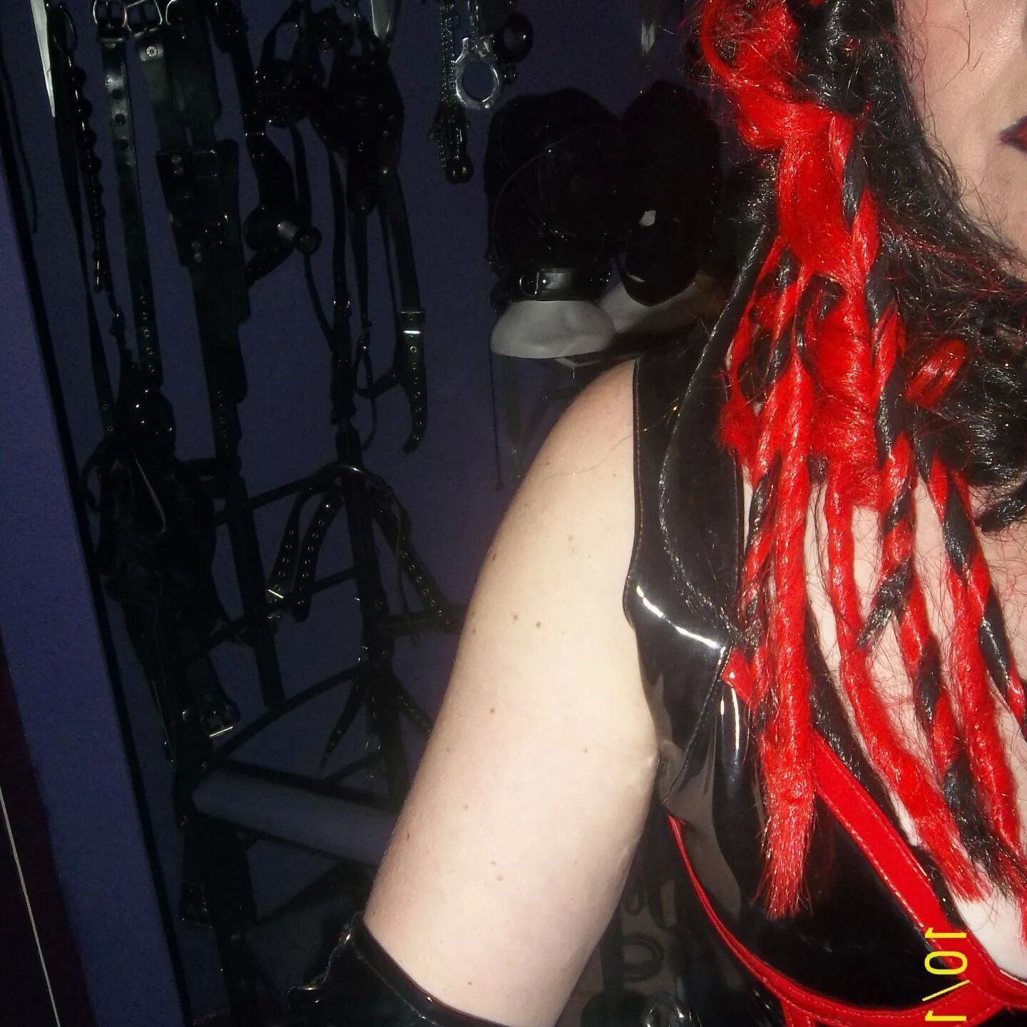 SHIRLEY SLUT 10