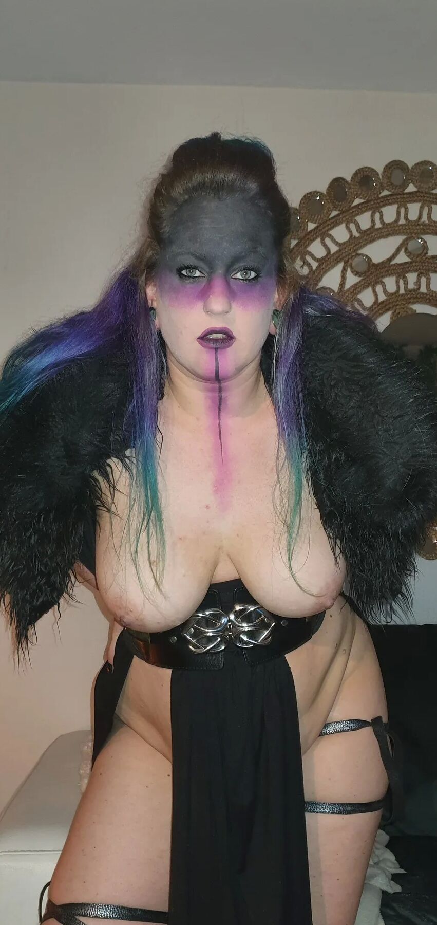 Chubby MILF Amy Leaf- Viqueen