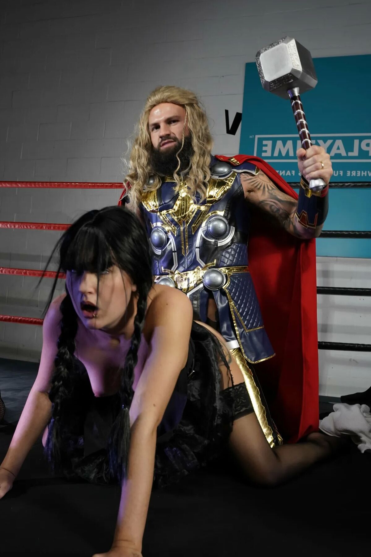 THOR FUCKS HARLEY QUINN! (Eats Pussy)