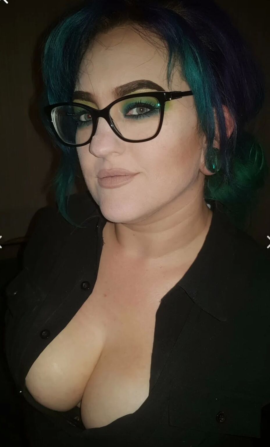 Chubby MILF Amy Leaf- Sexy