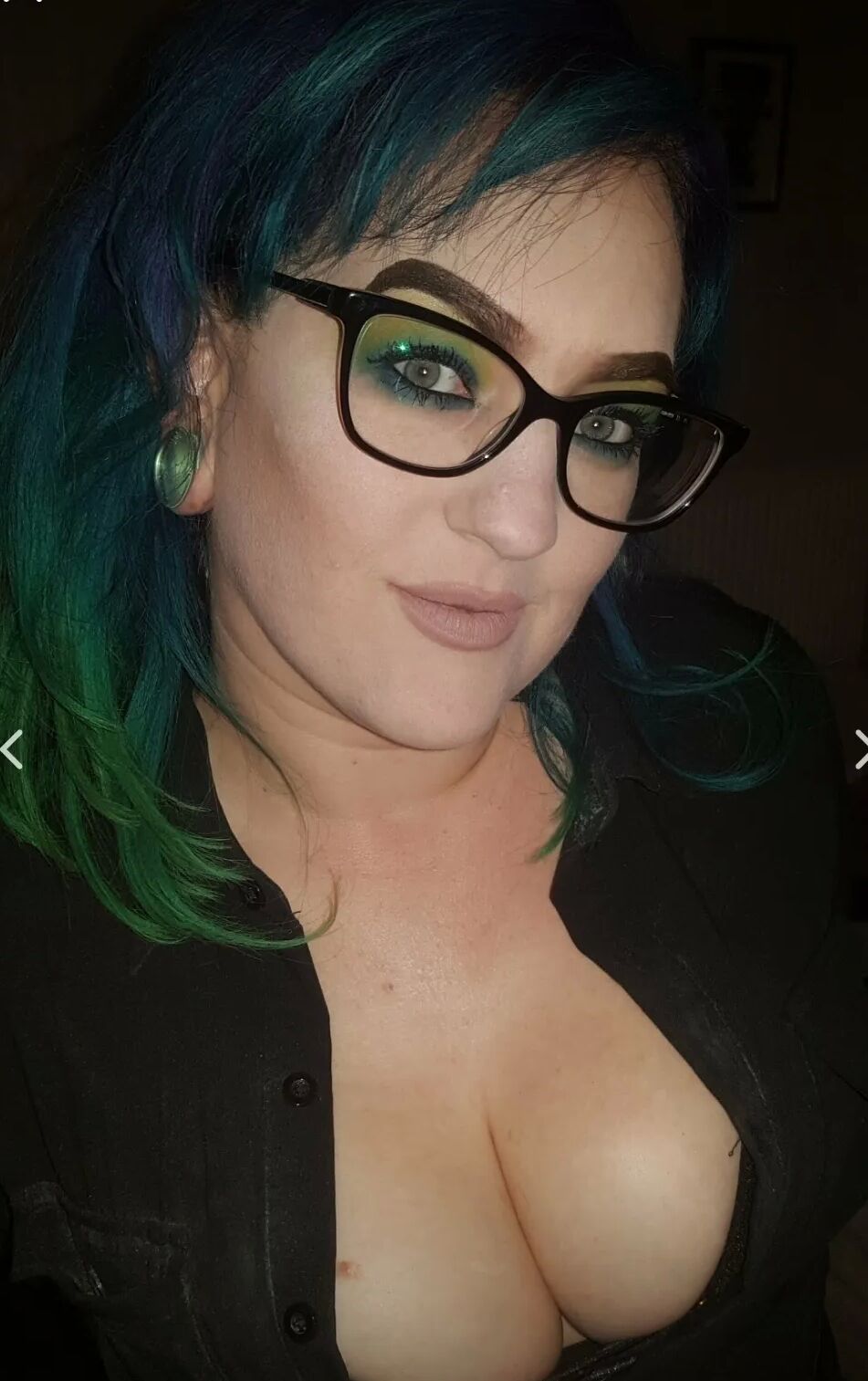 Chubby MILF Amy Leaf- Sexy