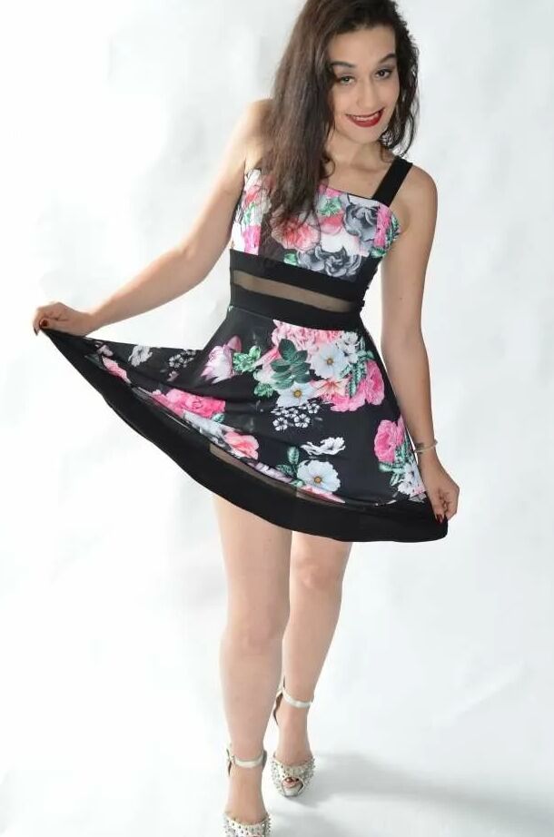 Photo shooting with turkish born Jasmin Babe in a colorful d
