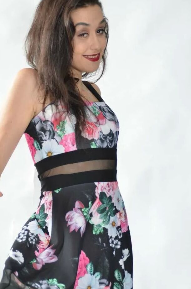 Photo shooting with turkish born Jasmin Babe in a colorful d