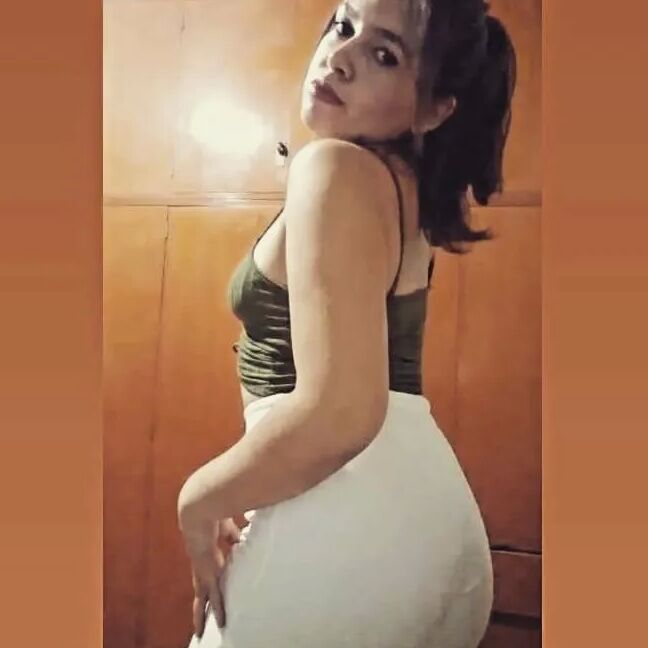 Karen Free Photos