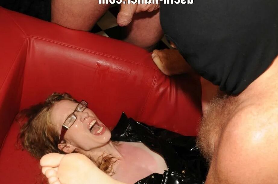 Amateur cum & piss gangbang with redhead MILF Rita