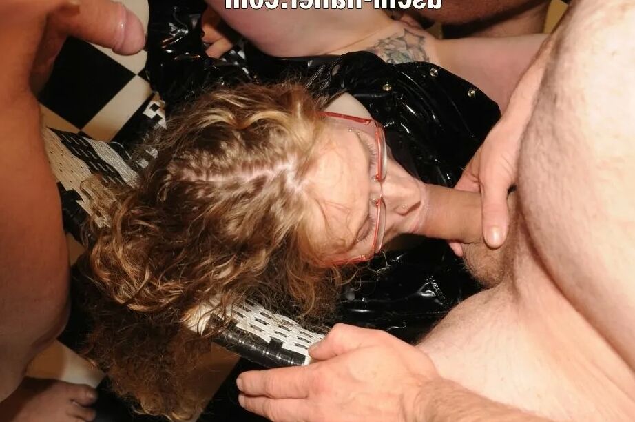 Amateur cum & piss gangbang with redhead MILF Rita