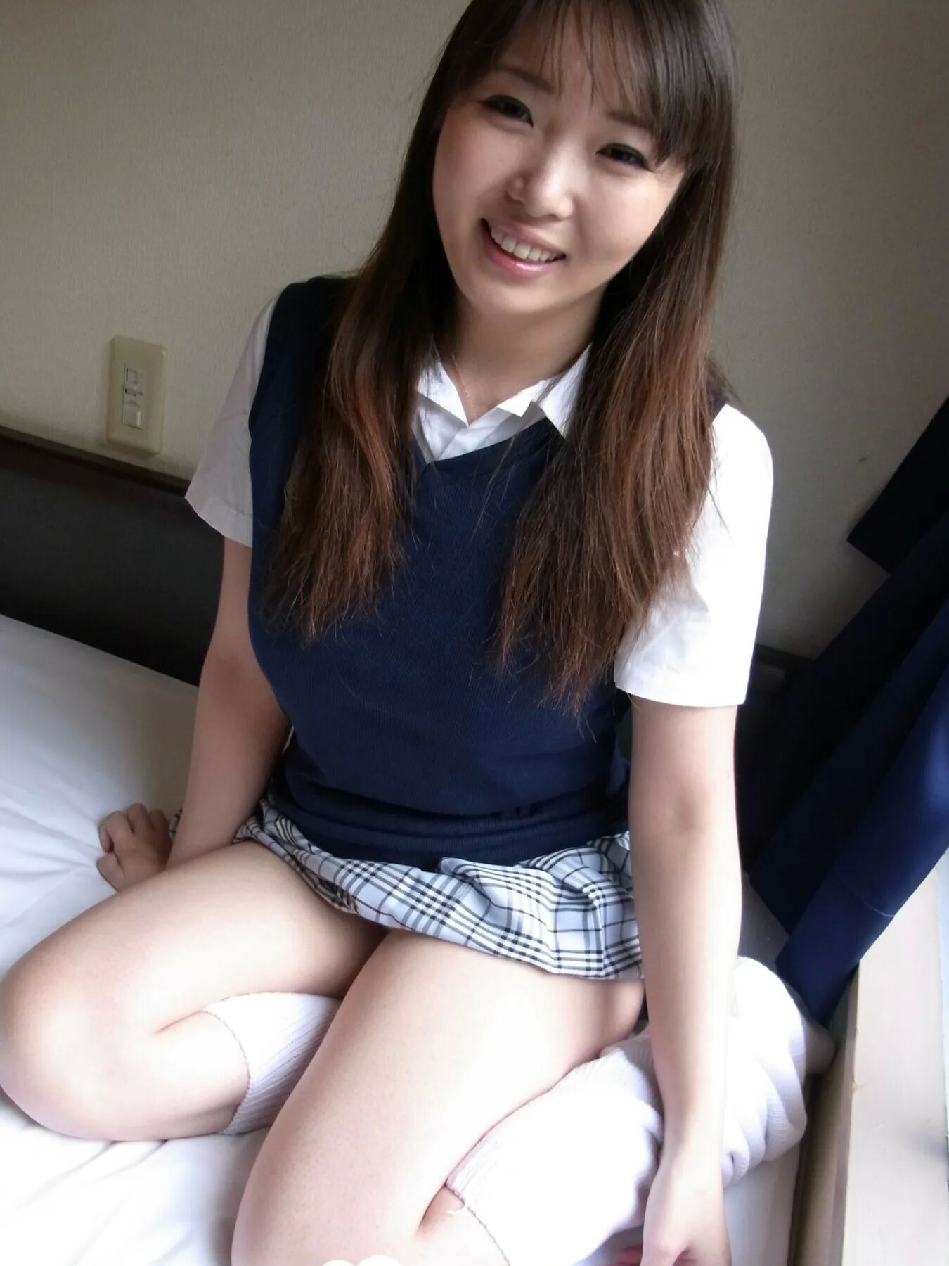 Busty amateur Asian is a teasing goddess