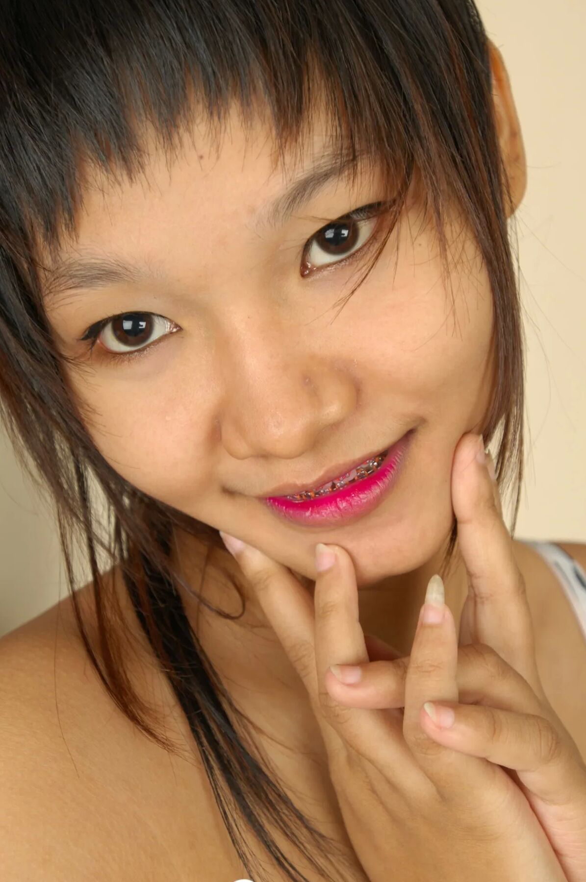 Asian wife invites me over for some banging