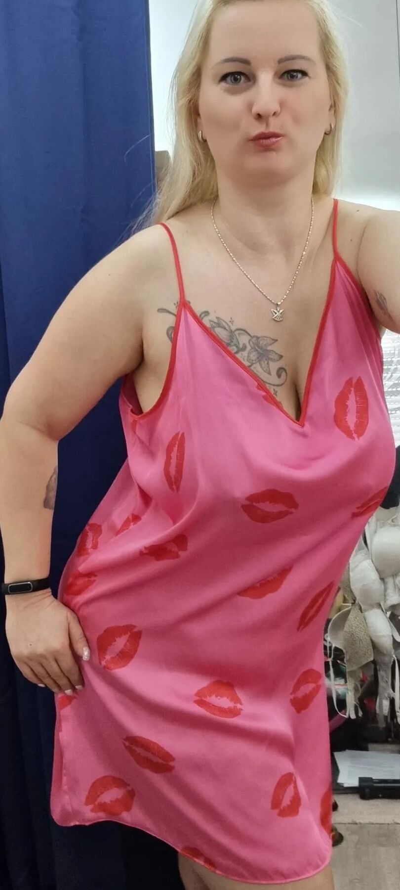 Mia Bitch - Selfies für Postings
