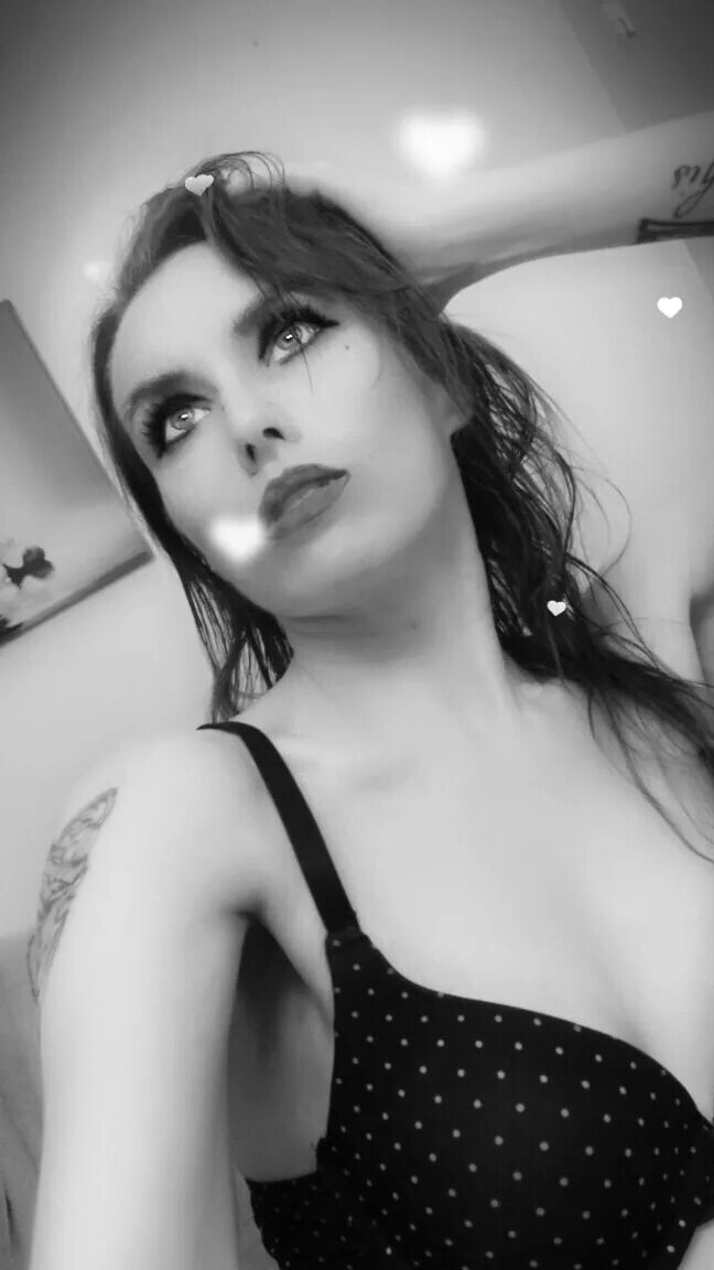 NaughtyNyxx Free Photos