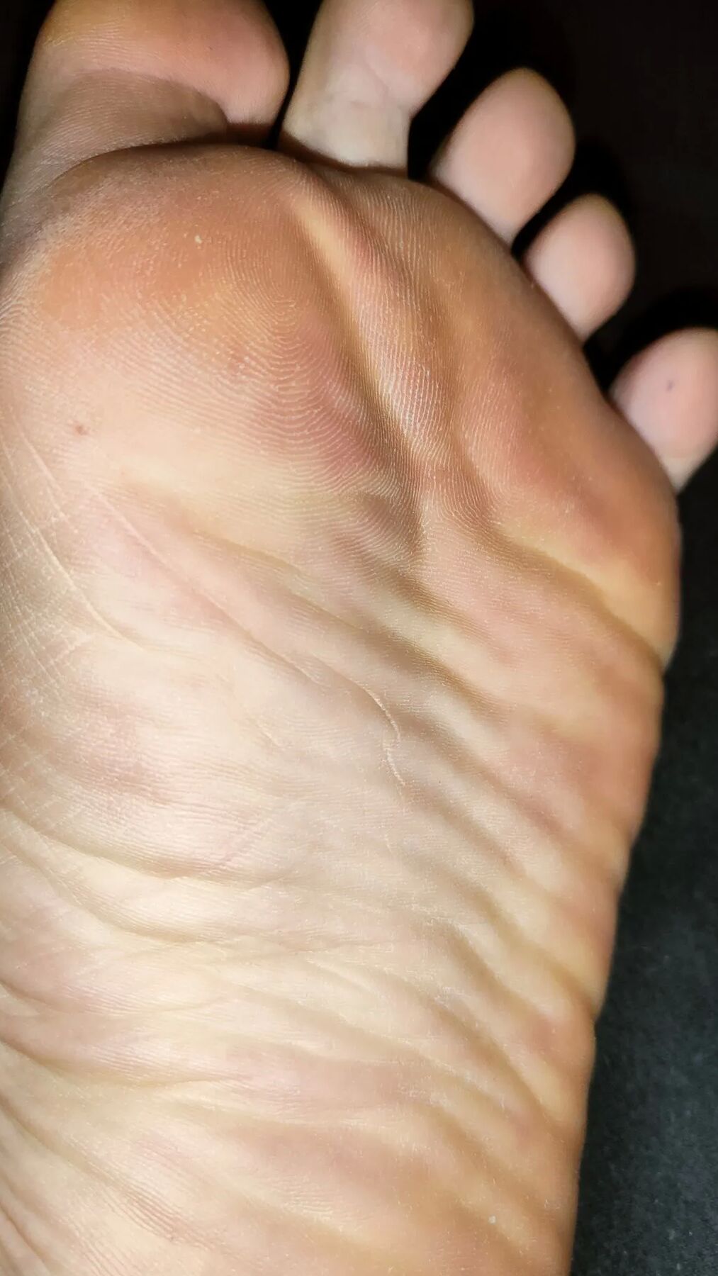 Hornychubby feet