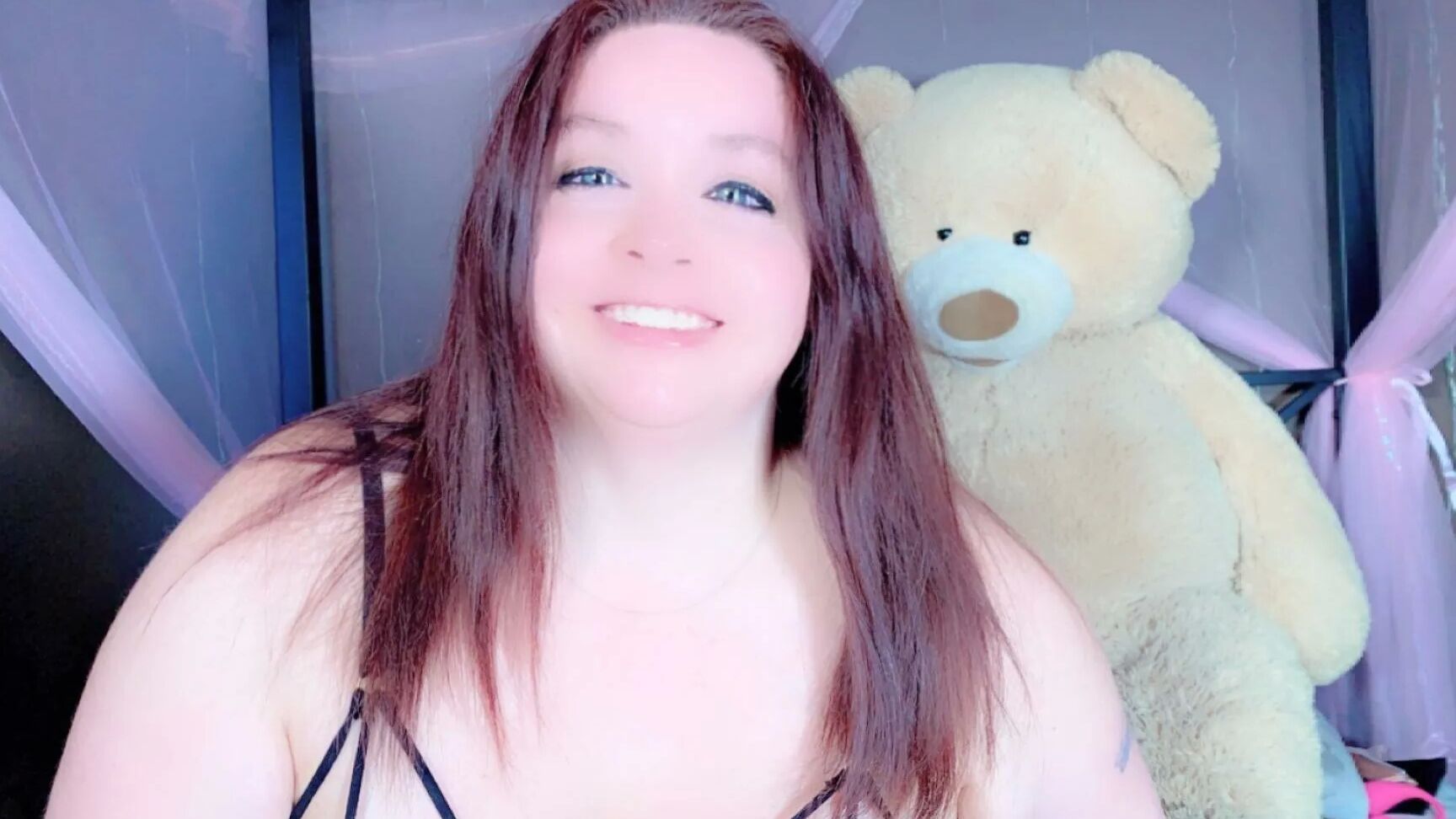 Peakaboo Pussy and Vibrator Photoset