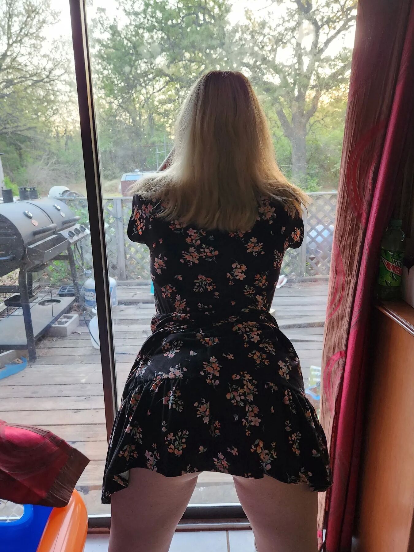 Mama_Foxx94 - Fun in a sundress