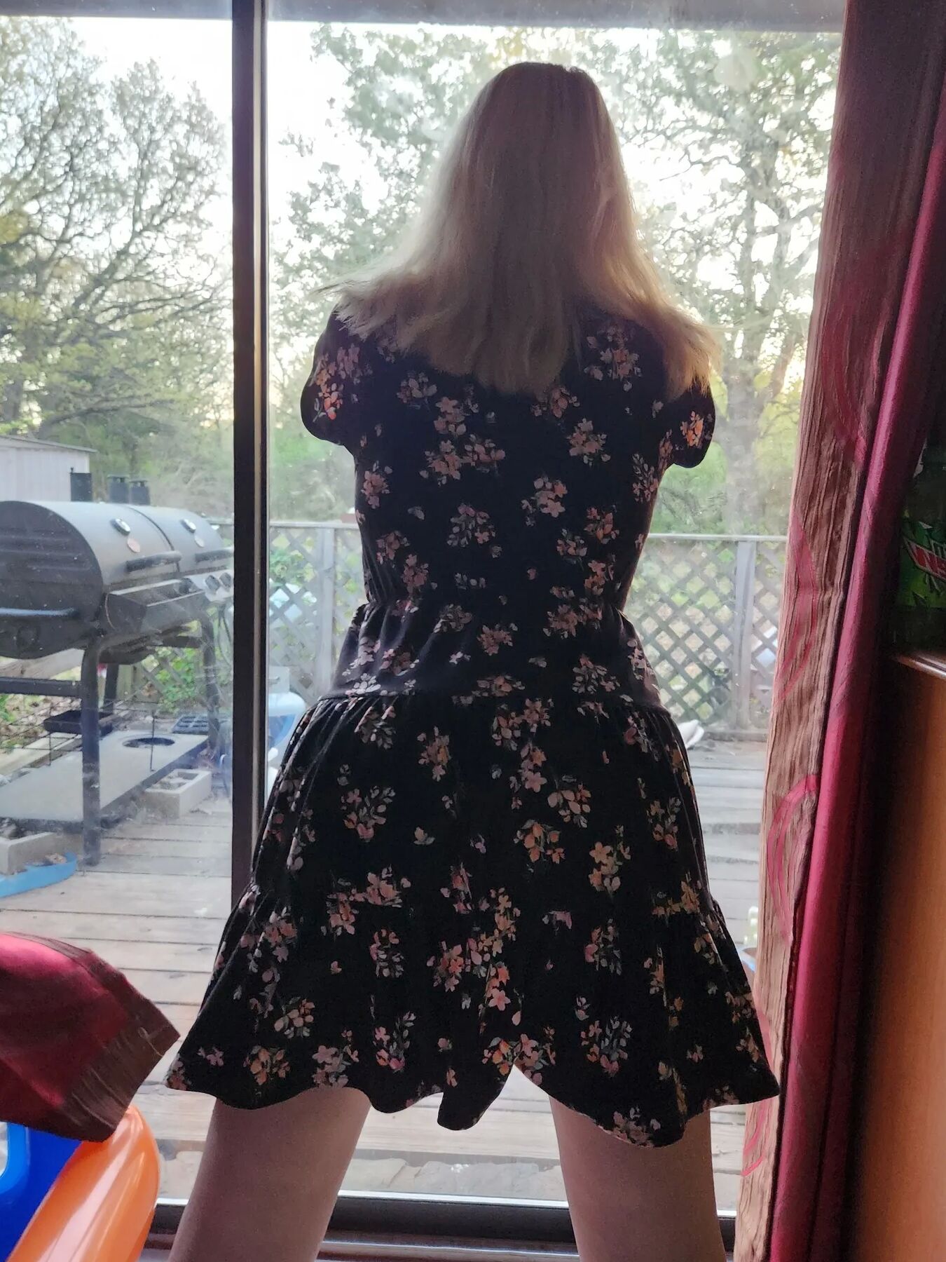 Mama_Foxx94 - Fun in a sundress