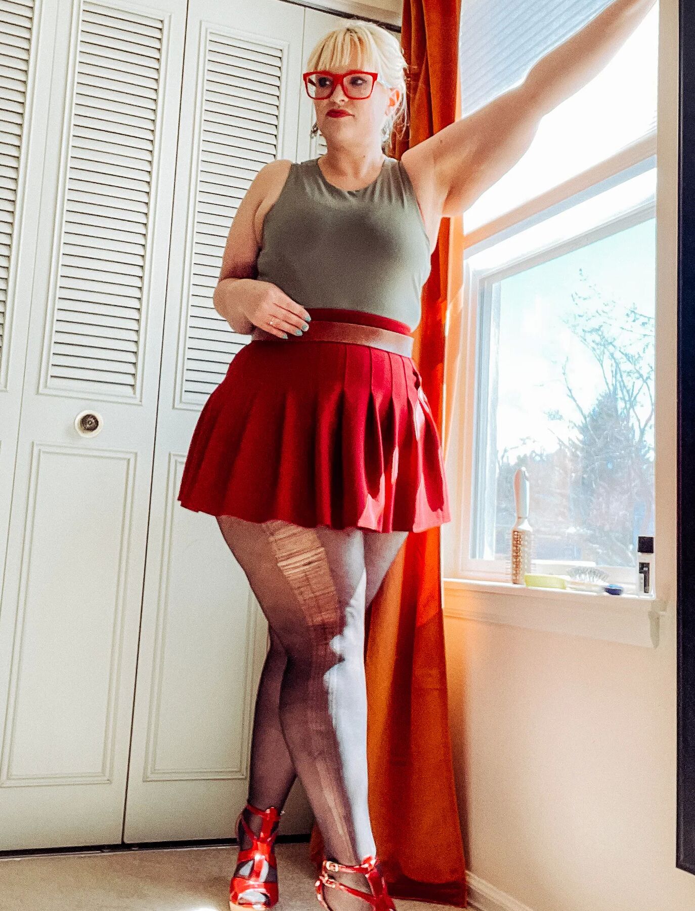 Alice is hot in Red High Heels