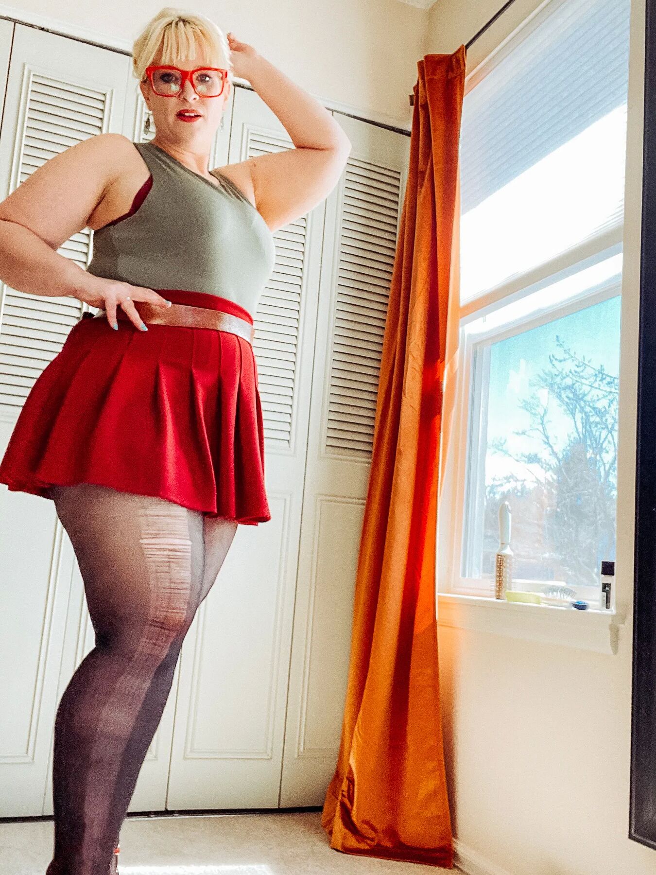 Alice is hot in Red High Heels