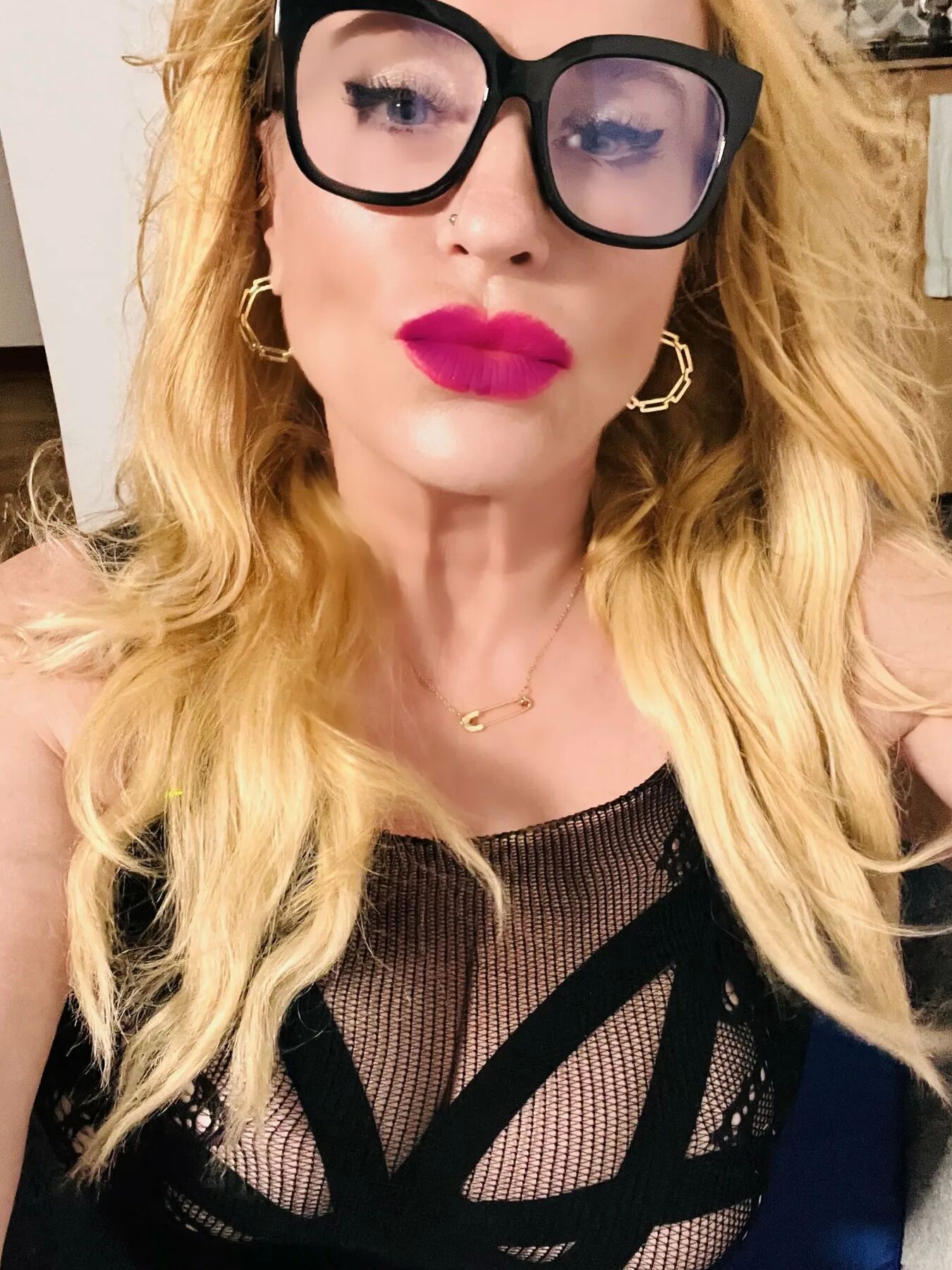Ms Samantha Stern Free Photos