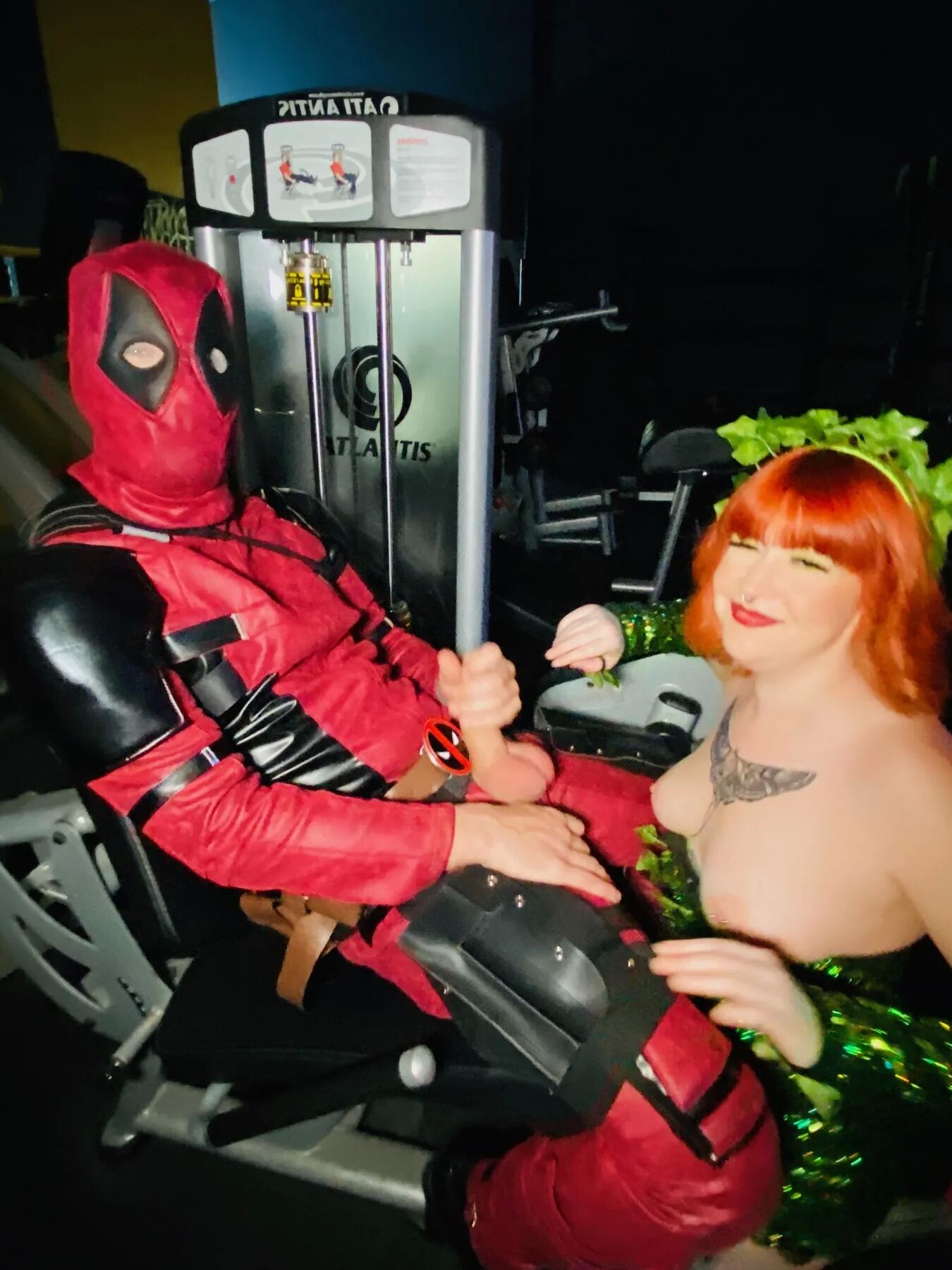 GYM LOCKER ROOM SEX with Poison Ivy & Deadpool (HOT)