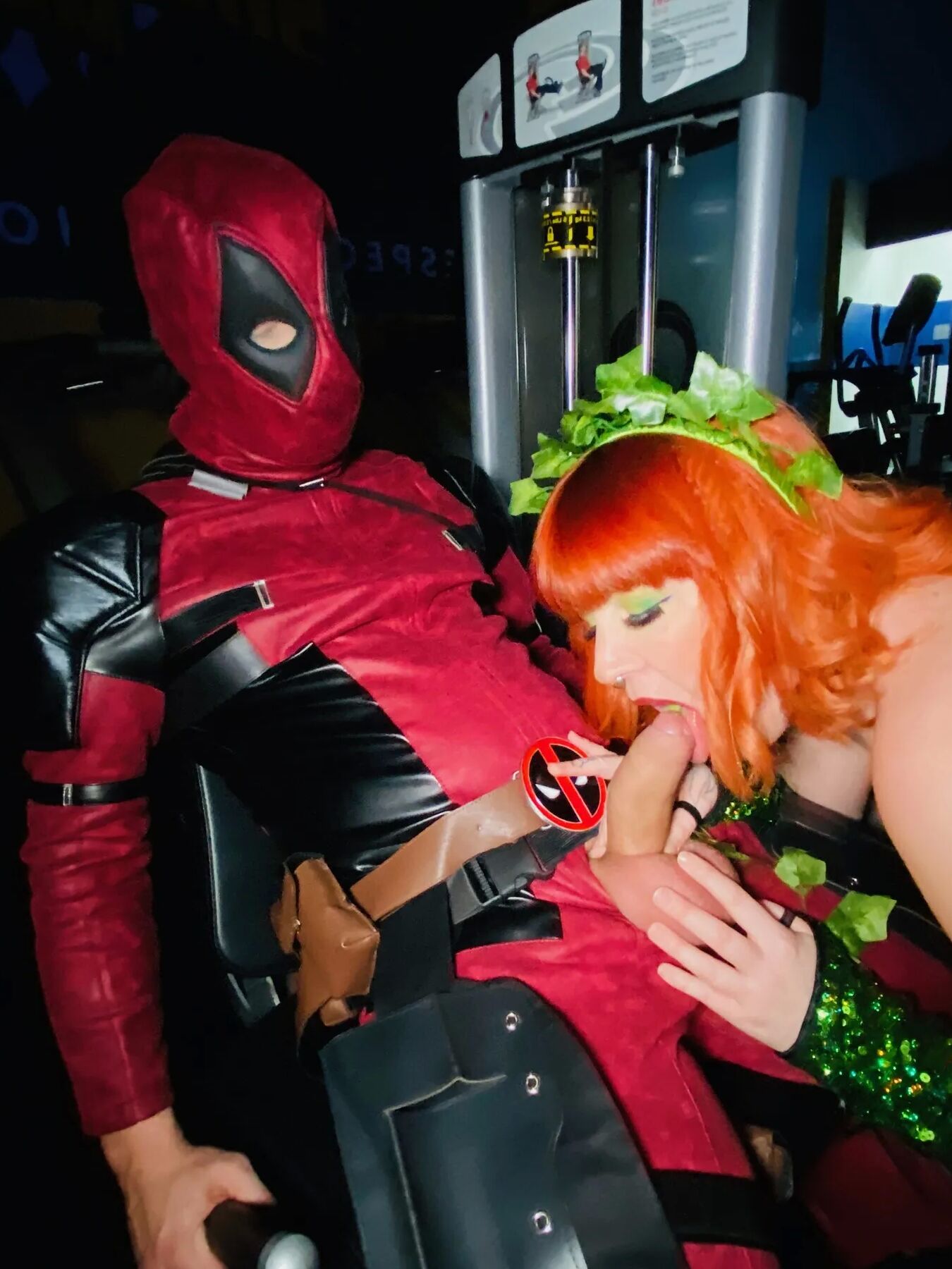 GYM LOCKER ROOM SEX with Poison Ivy & Deadpool (HOT)