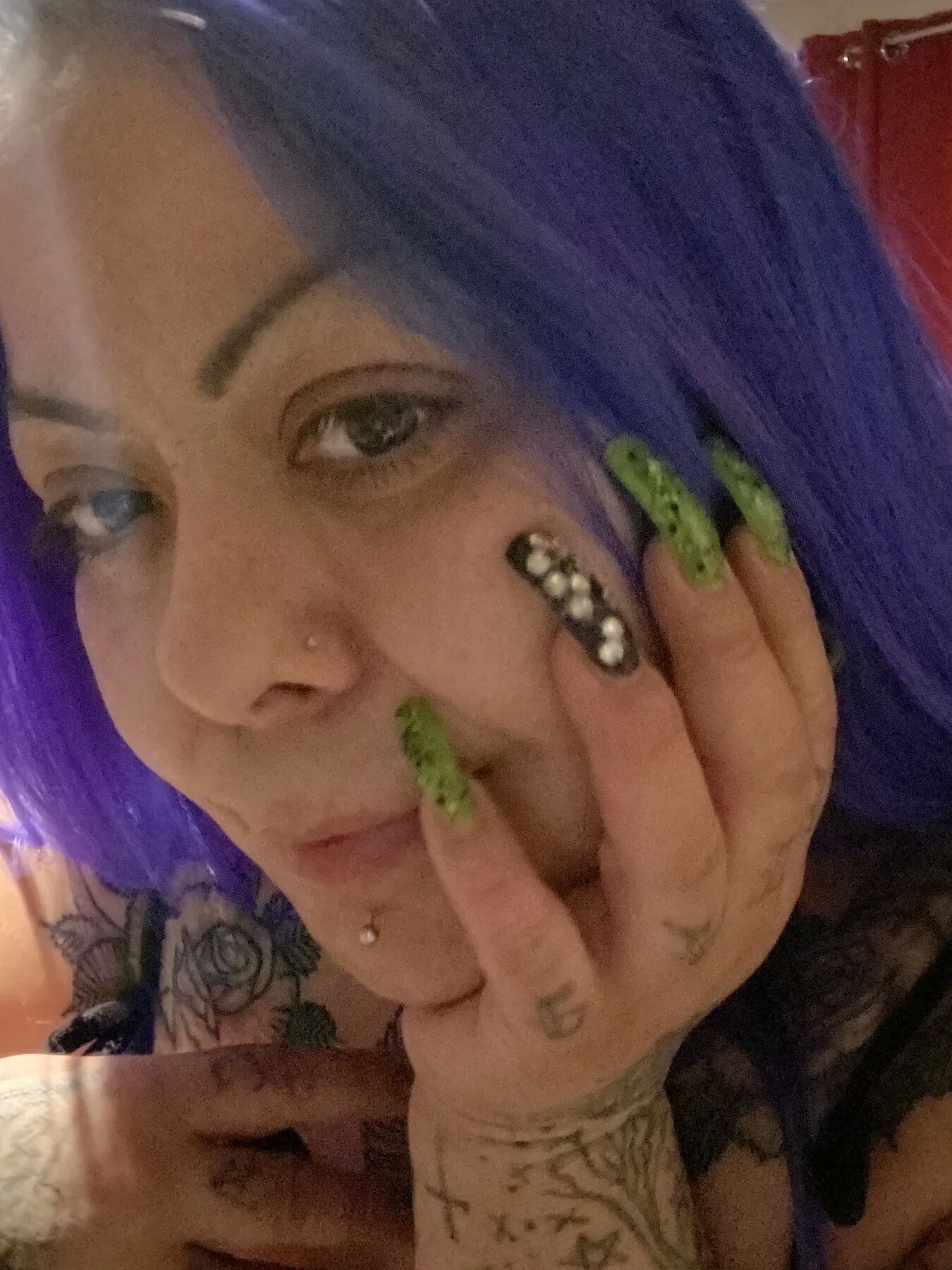 Nail fetish