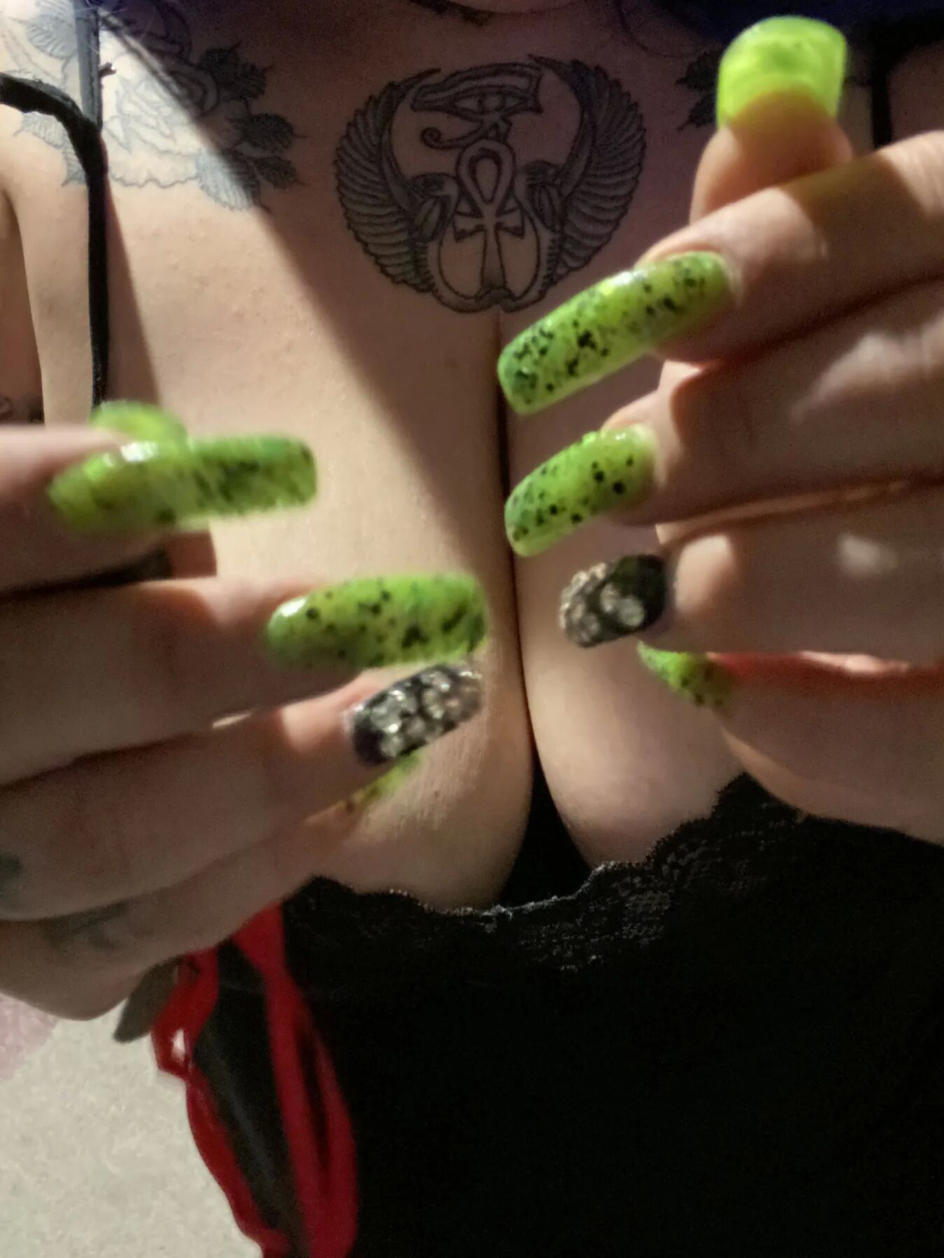 Nail fetish