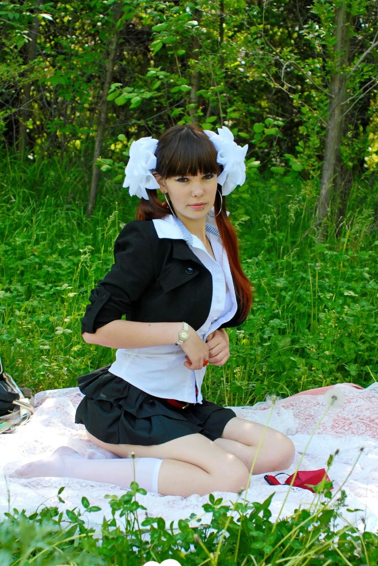 Schoolgirl turns a picnic into a teasing session