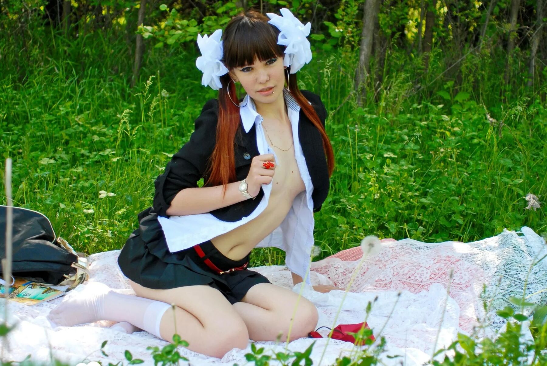 Schoolgirl turns a picnic into a teasing session