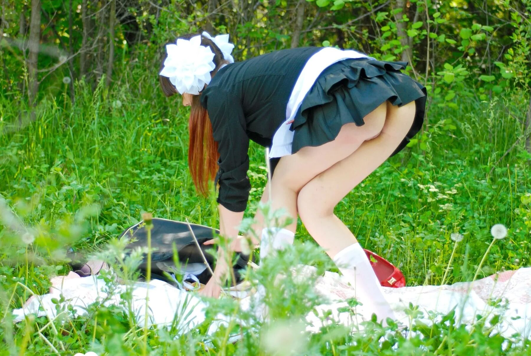 Schoolgirl turns a picnic into a teasing session