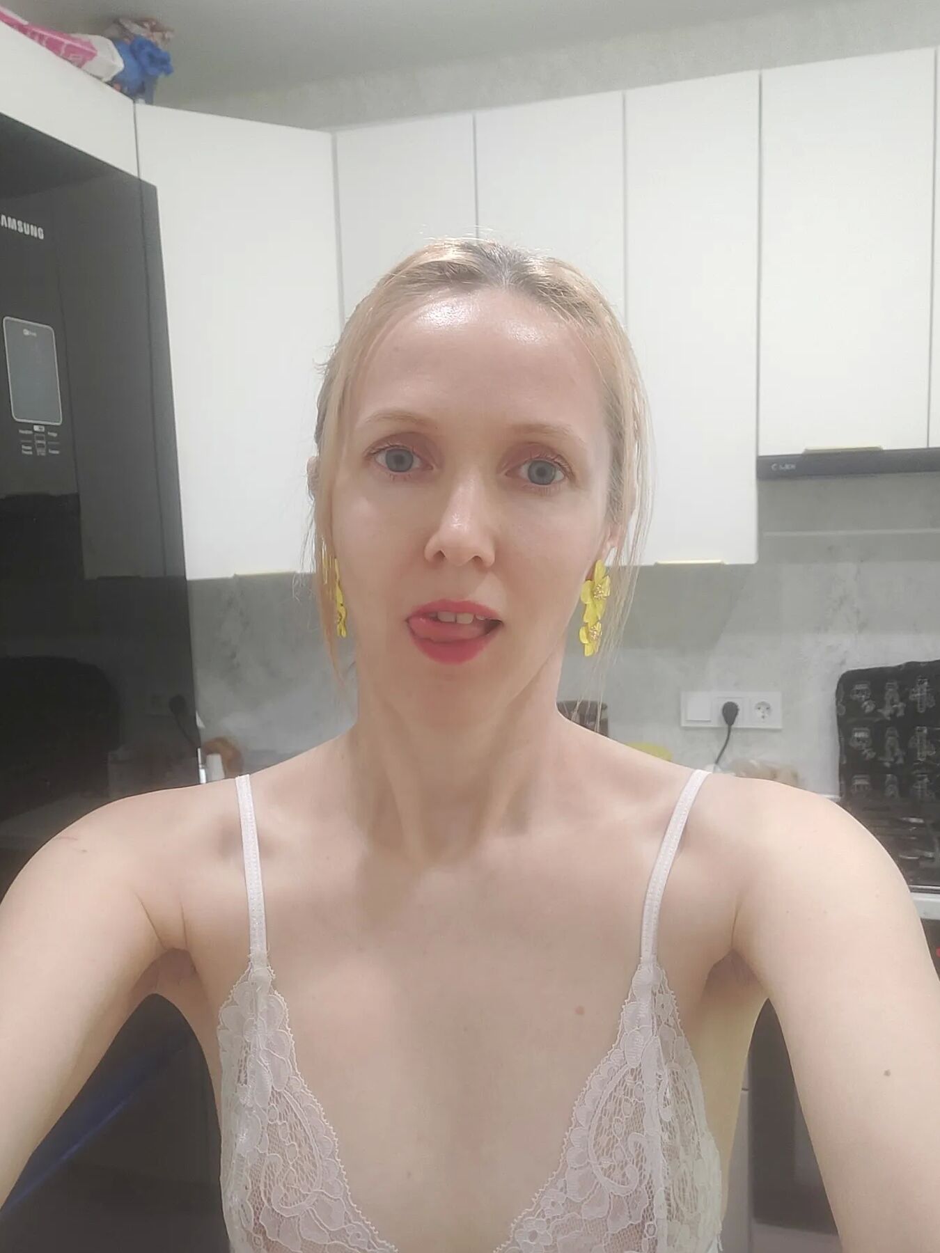 Hello I am Angelmommu