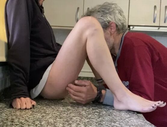EATING PUSSY AND BLOWJOB IN THE KITCHEN (by WILDSPAINCOUPLE