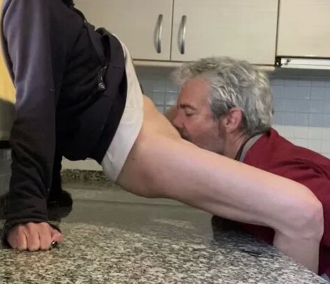 EATING PUSSY AND BLOWJOB IN THE KITCHEN (by WILDSPAINCOUPLE