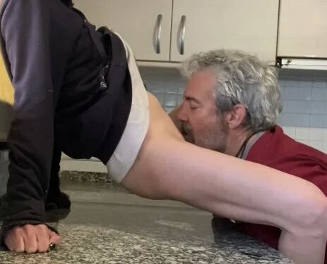 EATING PUSSY AND BLOWJOB IN THE KITCHEN (by WILDSPAINCOUPLE
