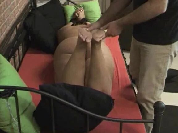 Toes torture ...