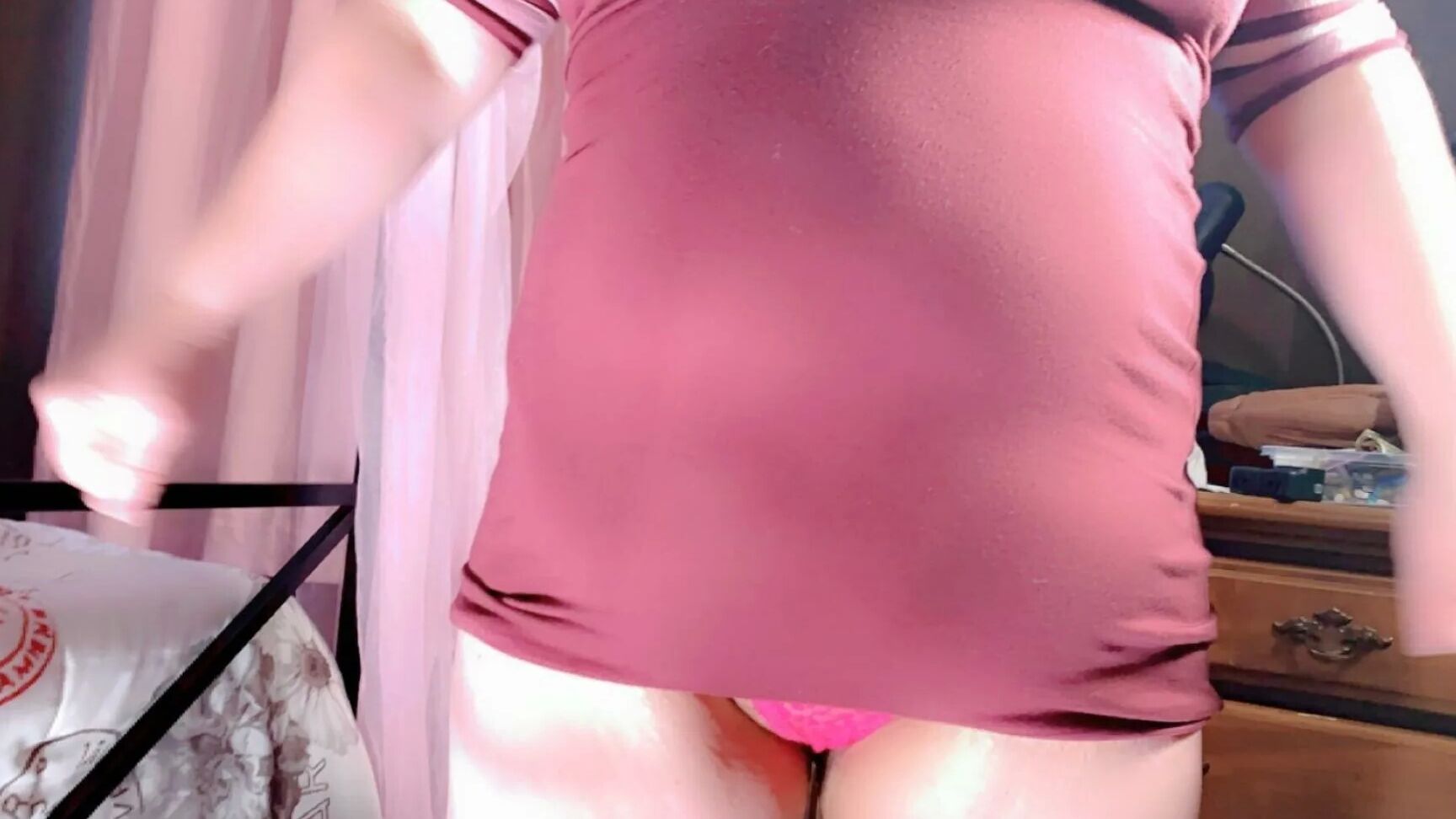 Small BBW MILF Shows Off Her Pussy