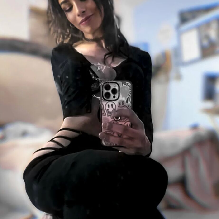 Charlotte X Free Photos
