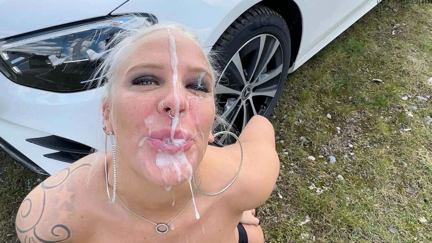 Lara CumKitten - Neues Video 1604