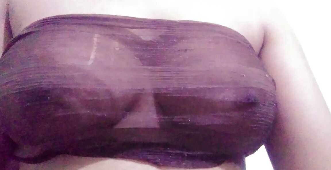 Sri Lankan Hot Big Boobs Girl