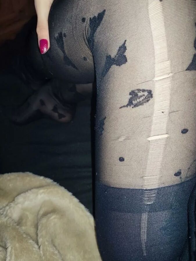 Black nylons pantyhose,feet footfetish,red nails and tits