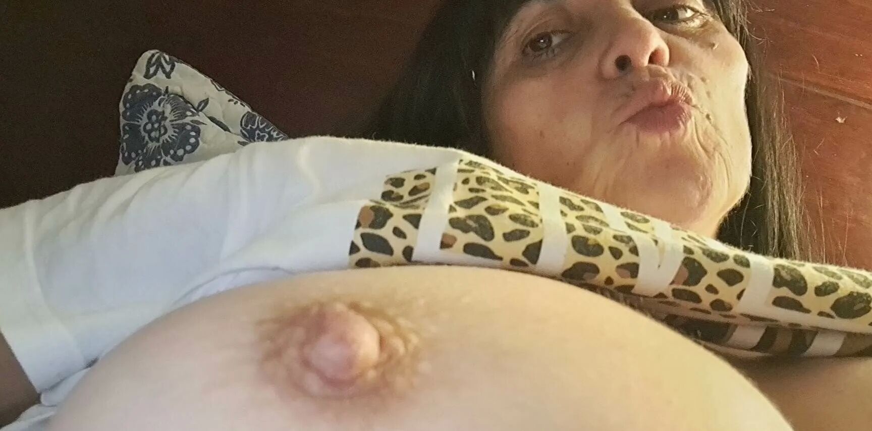 Mommy tiger