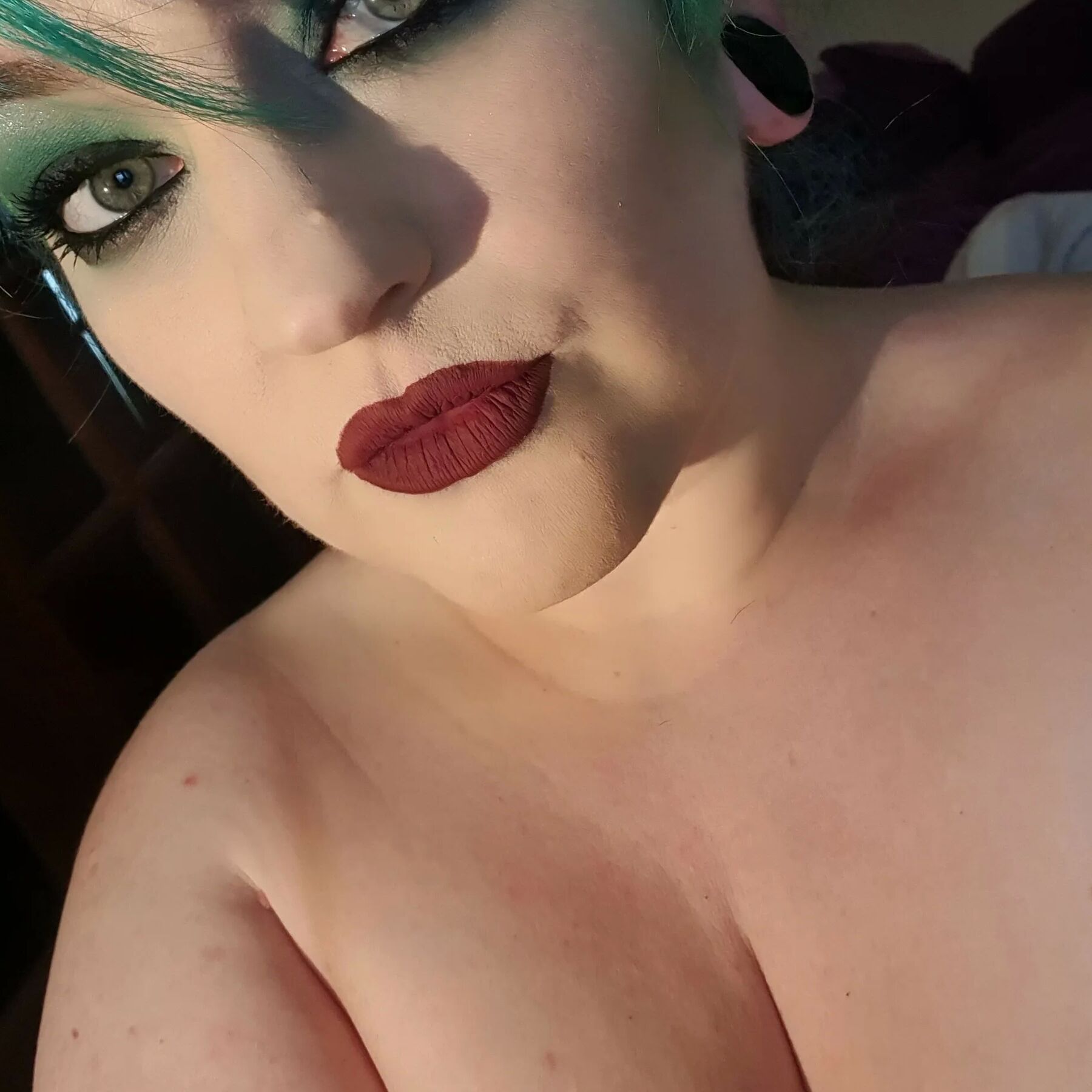 Chubby MILF Amy Leaf- Selfies
