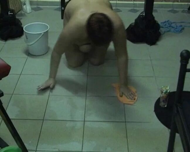 Naked house cleaning ...