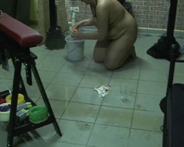 Naked house cleaning ...