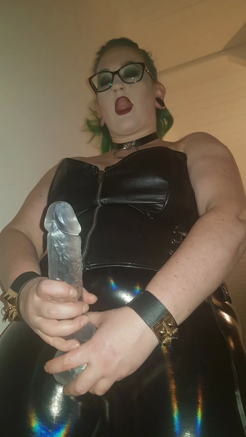 Chubby MILF Amy Leaf- Mistress