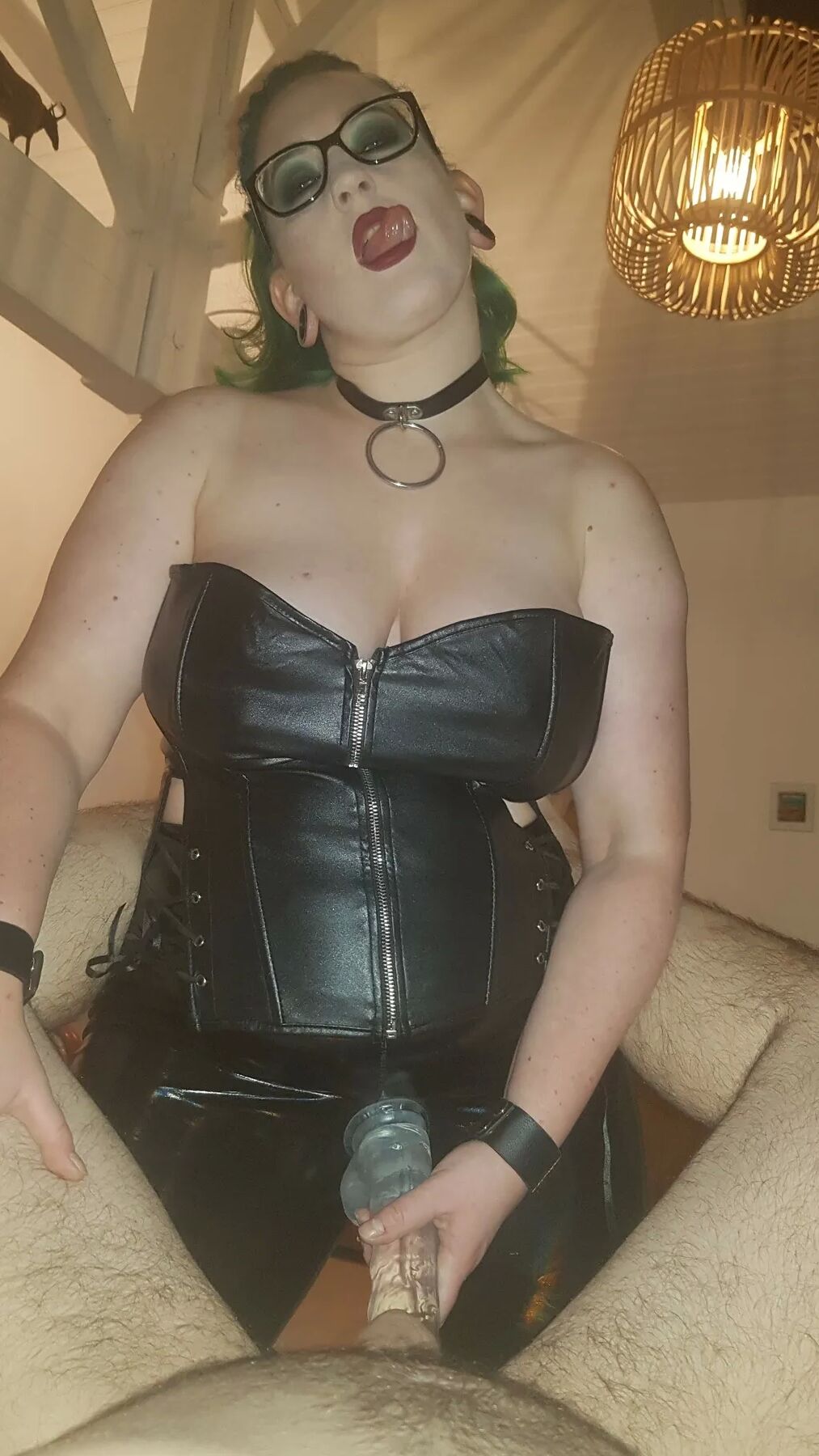 Chubby MILF Amy Leaf- Mistress