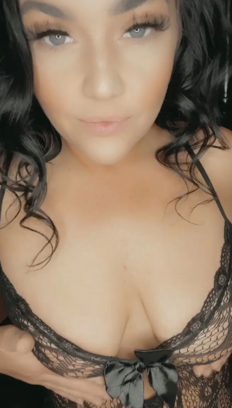 You should cum play with me