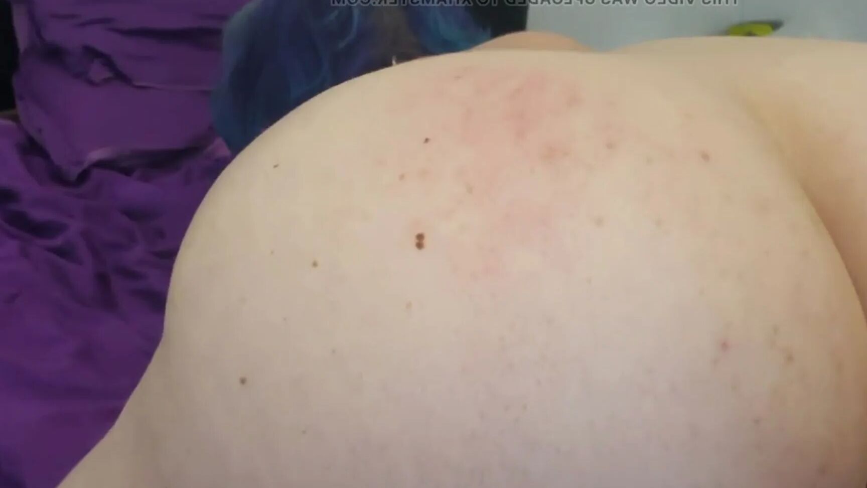 Chubby MILF Amy Leaf- Spank my big ass video