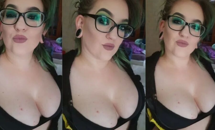 Chubby MILF Amy Leaf- Horny MILF