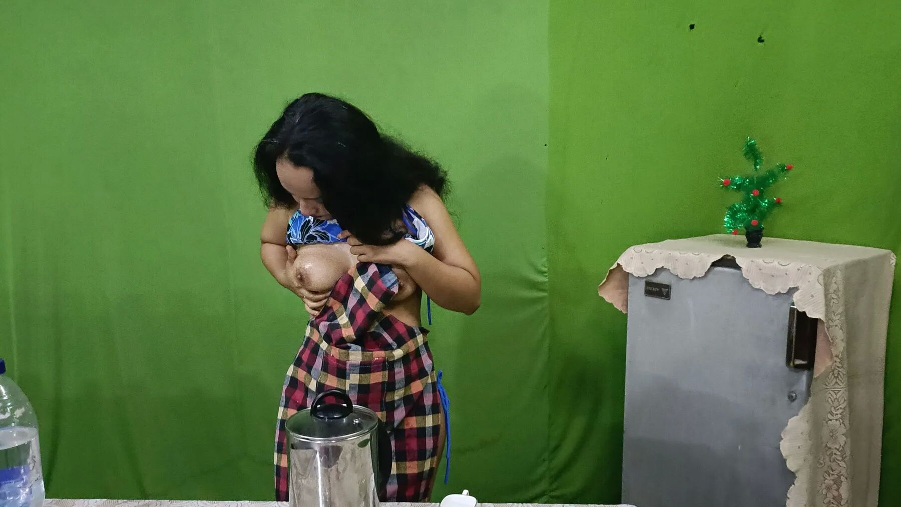 Desi Zoya Kitchen Sex Video Photos xxx Vidéo de sexe intérieure 18