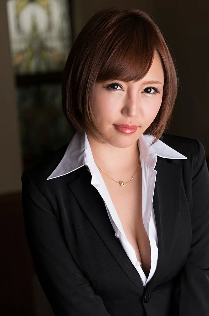 Mio Futaba :: One More Night In Hotel - CARIBBEANCOM