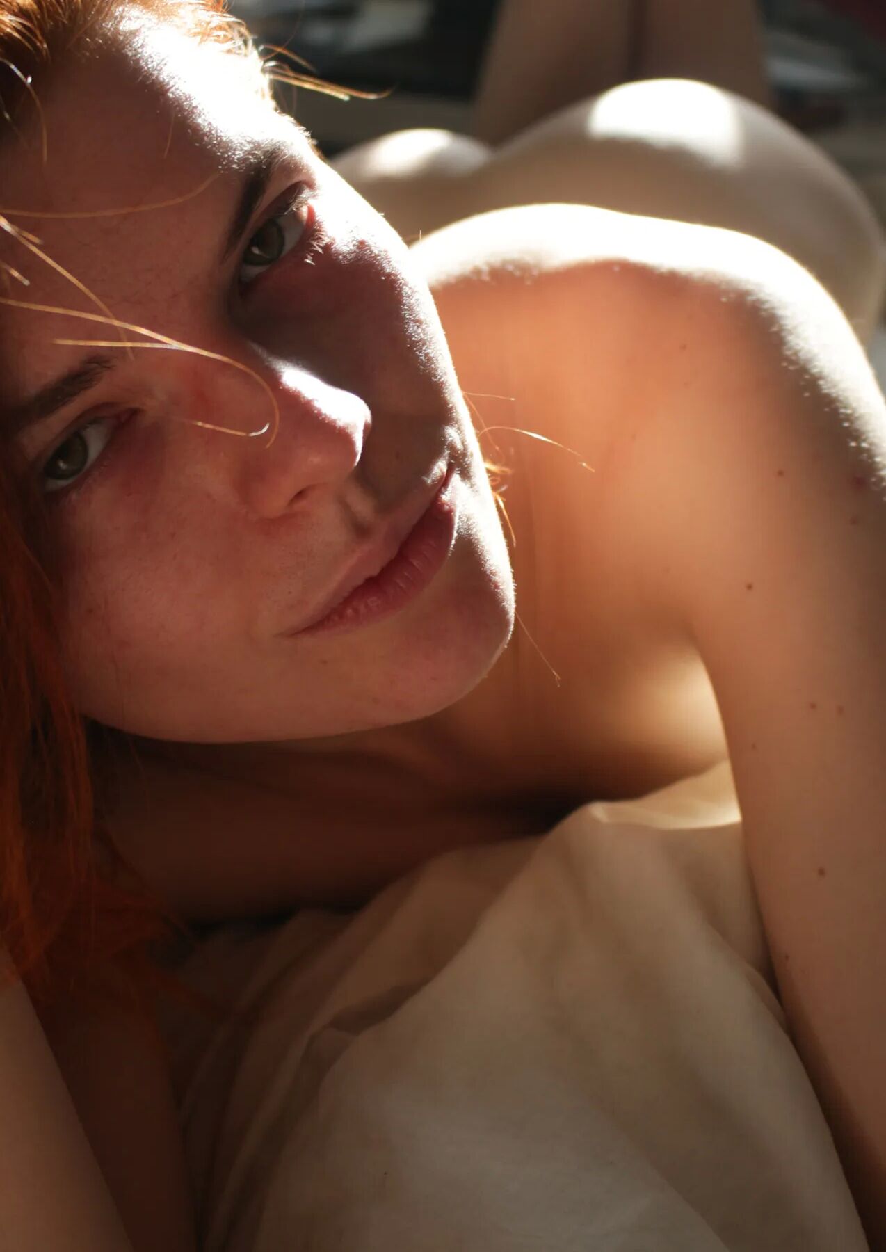 Morning sun warm my pussy